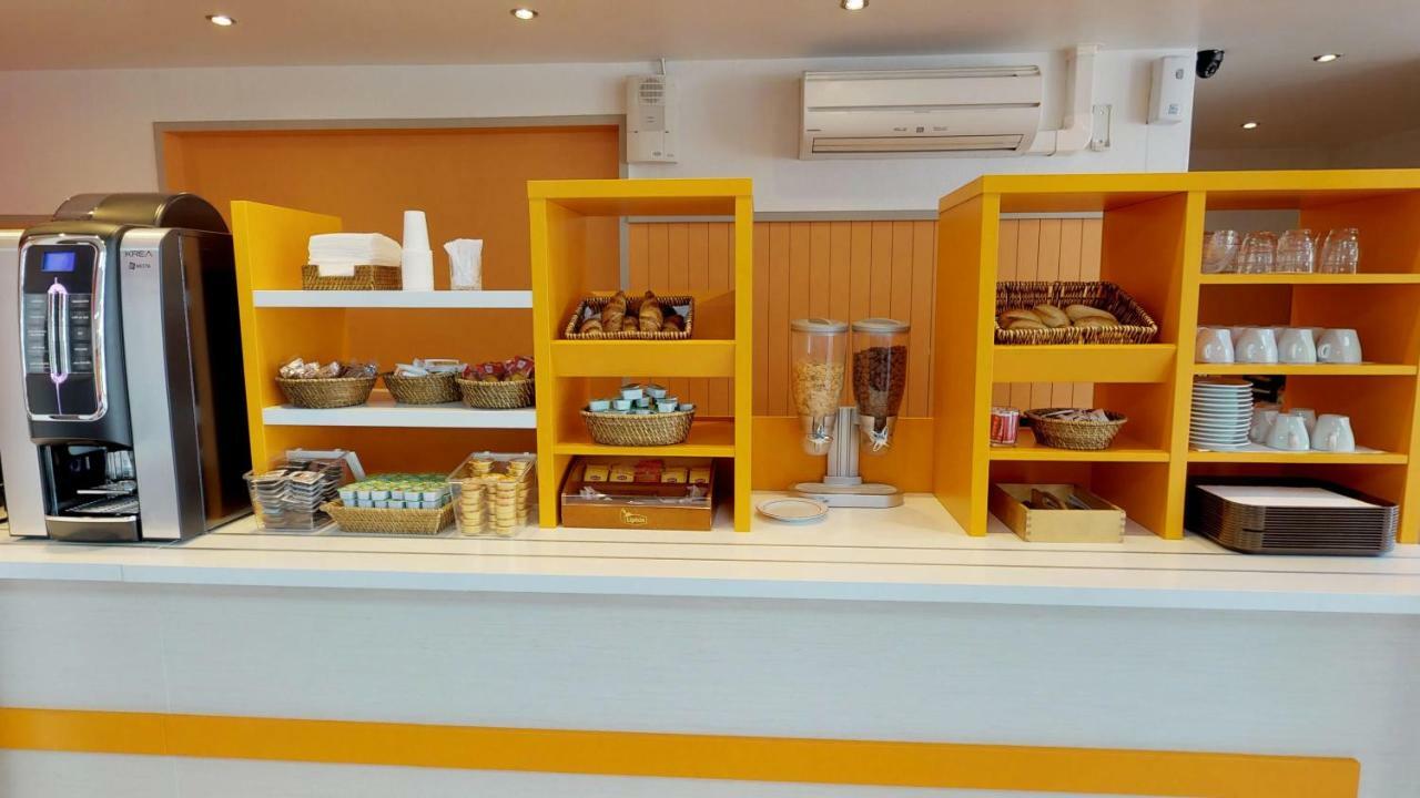 Kyriad Direct Acheres Ngoại thất bức ảnh